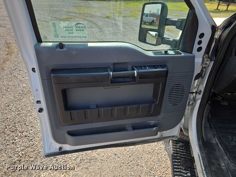 image for item EF1922 2014 Ford F450 Crew Cab flatbed truck