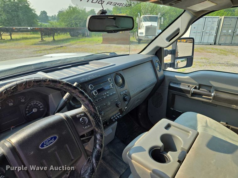 image for item EF1922 2014 Ford F450 Crew Cab flatbed truck