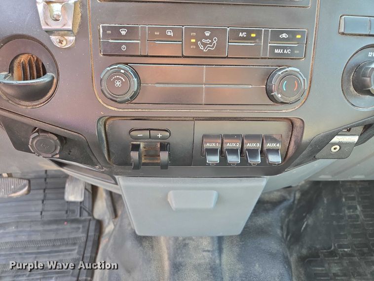 image for item EF1922 2014 Ford F450 Crew Cab flatbed truck