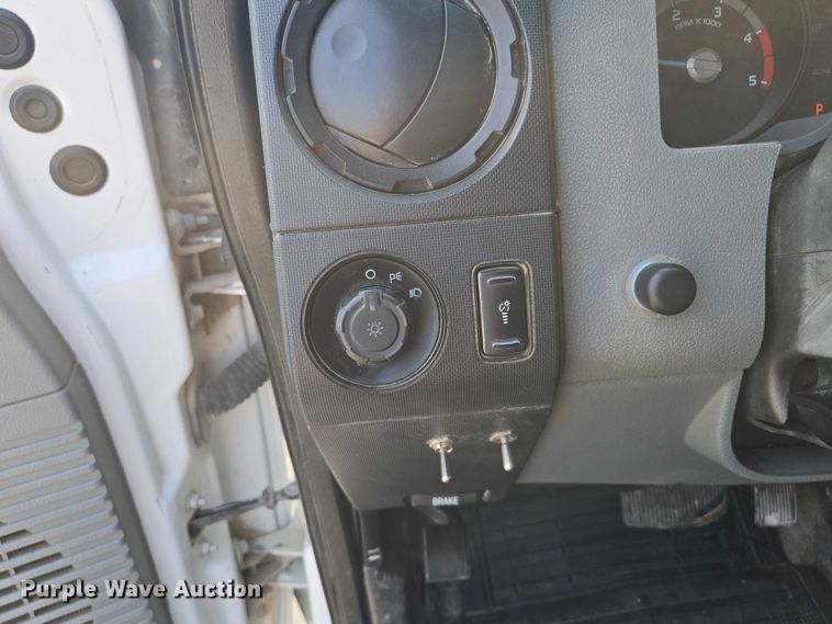 image for item EF1922 2014 Ford F450 Crew Cab flatbed truck