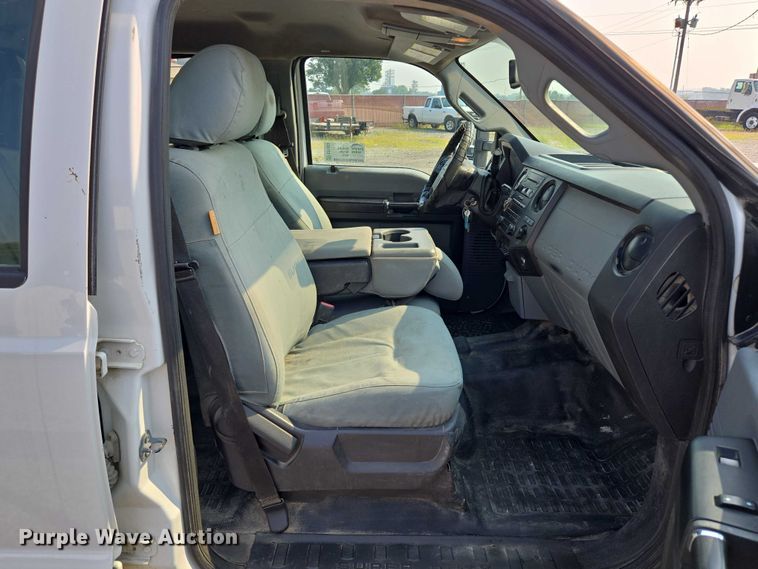 image for item EF1922 2014 Ford F450 Crew Cab flatbed truck