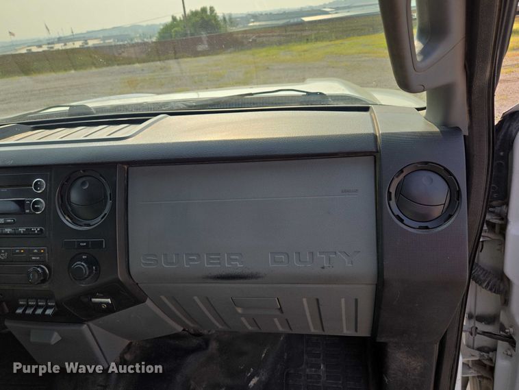 image for item EF1922 2014 Ford F450 Crew Cab flatbed truck