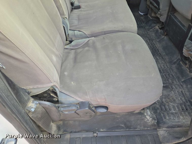 image for item EF1922 2014 Ford F450 Crew Cab flatbed truck