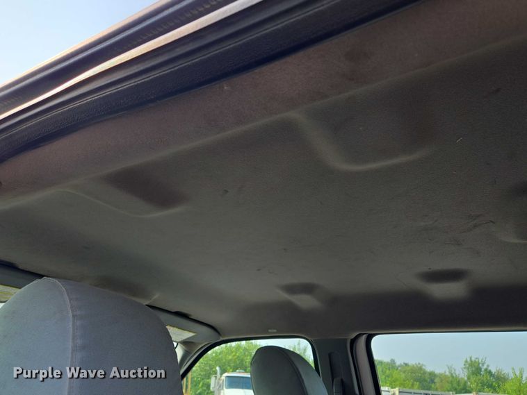 image for item EF1922 2014 Ford F450 Crew Cab flatbed truck