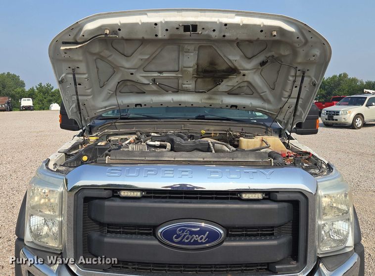 image for item EF1922 2014 Ford F450 Crew Cab flatbed truck