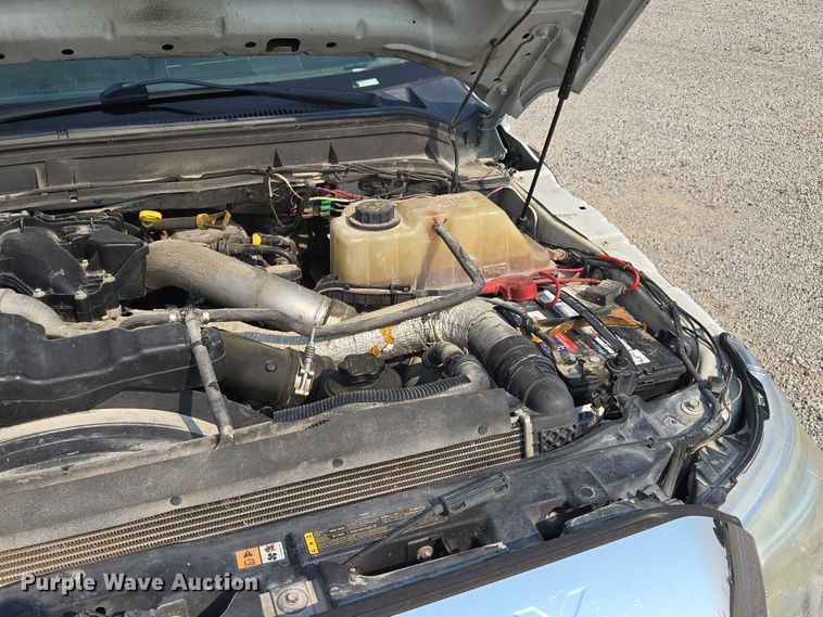 image for item EF1922 2014 Ford F450 Crew Cab flatbed truck