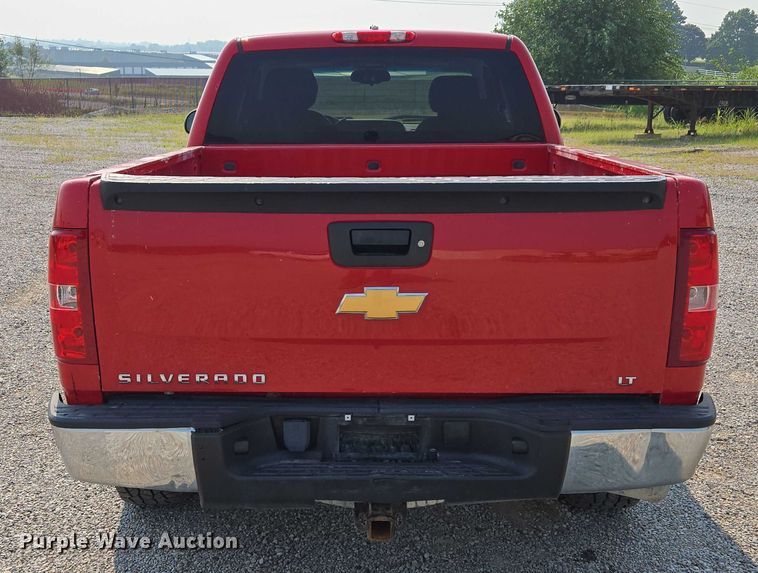 image for item EF1923 2013 Chevrolet Silverado 1500 Ext. Cab pickup truck