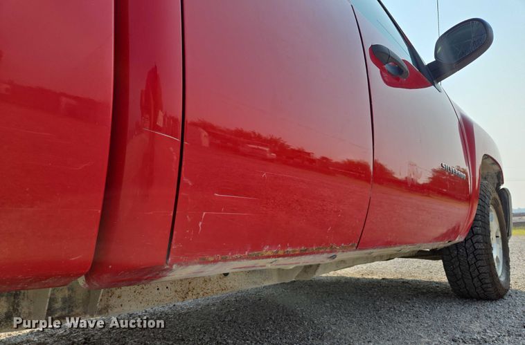 image for item EF1923 2013 Chevrolet Silverado 1500 Ext. Cab pickup truck