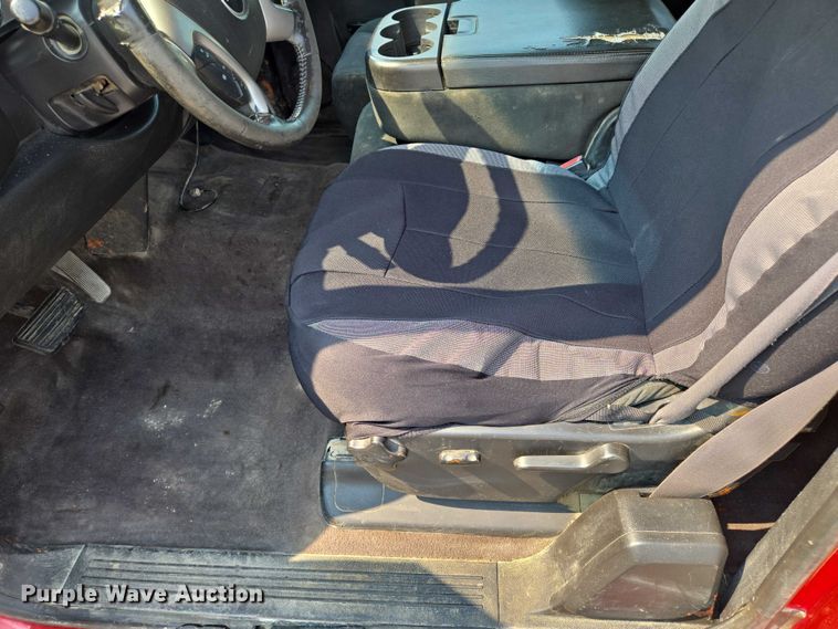 image for item EF1923 2013 Chevrolet Silverado 1500 Ext. Cab pickup truck