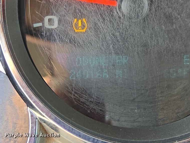 image for item EF1923 2013 Chevrolet Silverado 1500 Ext. Cab pickup truck