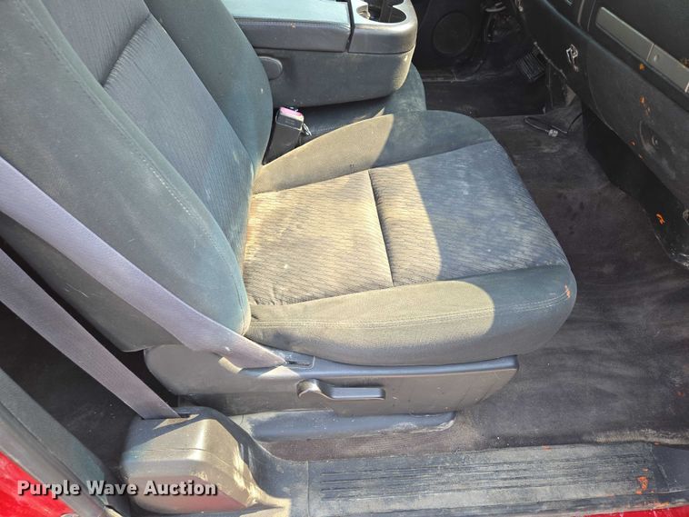 image for item EF1923 2013 Chevrolet Silverado 1500 Ext. Cab pickup truck