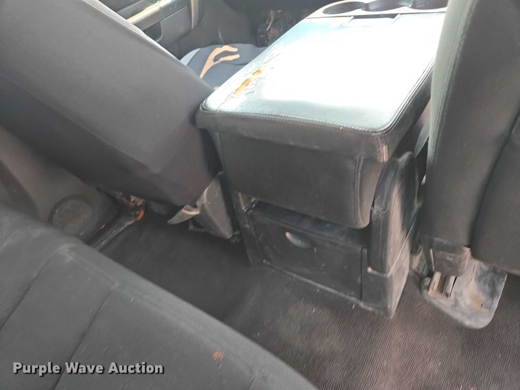 image for item EF1923 2013 Chevrolet Silverado 1500 Ext. Cab pickup truck