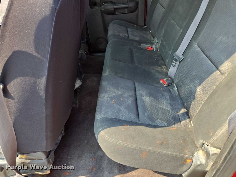 image for item EF1923 2013 Chevrolet Silverado 1500 Ext. Cab pickup truck