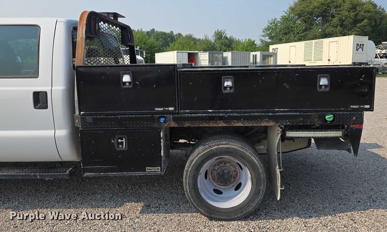 image for item EF1925 2016 Ford F450 Crew Cab flatbed truck
