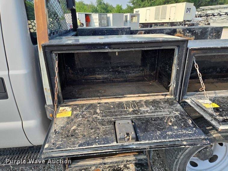 image for item EF1925 2016 Ford F450 Crew Cab flatbed truck