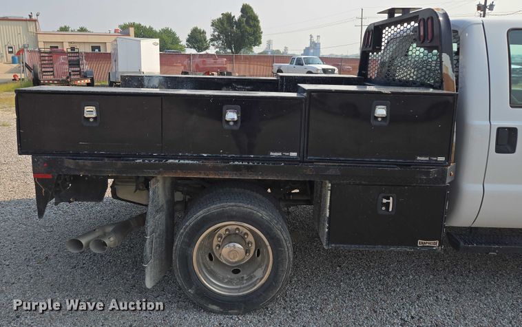 image for item EF1925 2016 Ford F450 Crew Cab flatbed truck