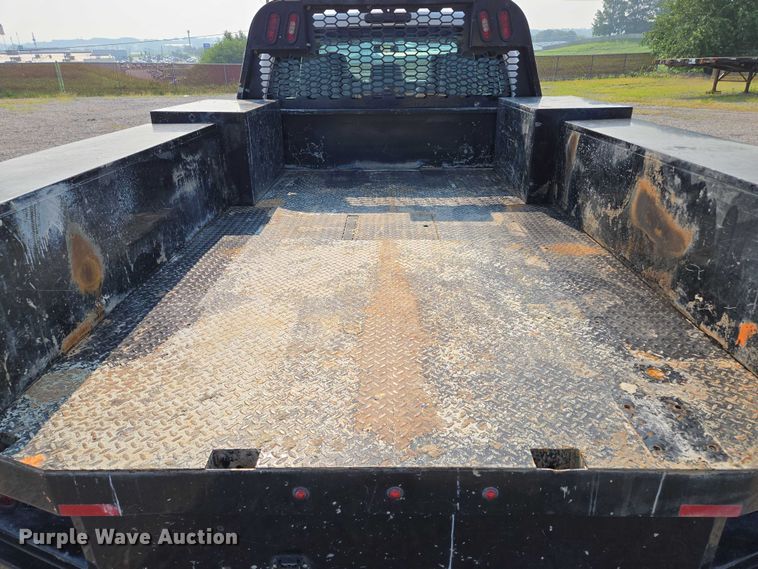 image for item EF1925 2016 Ford F450 Crew Cab flatbed truck