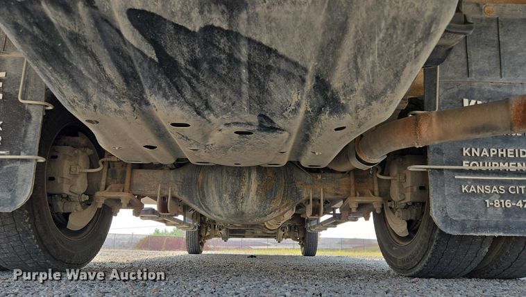 image for item EF1925 2016 Ford F450 Crew Cab flatbed truck