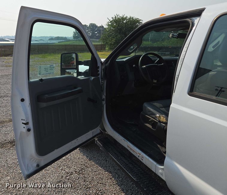 image for item EF1925 2016 Ford F450 Crew Cab flatbed truck