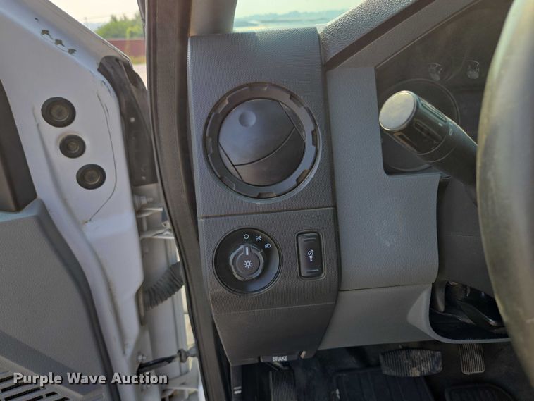 image for item EF1925 2016 Ford F450 Crew Cab flatbed truck