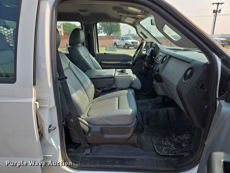 image for item EF1925 2016 Ford F450 Crew Cab flatbed truck