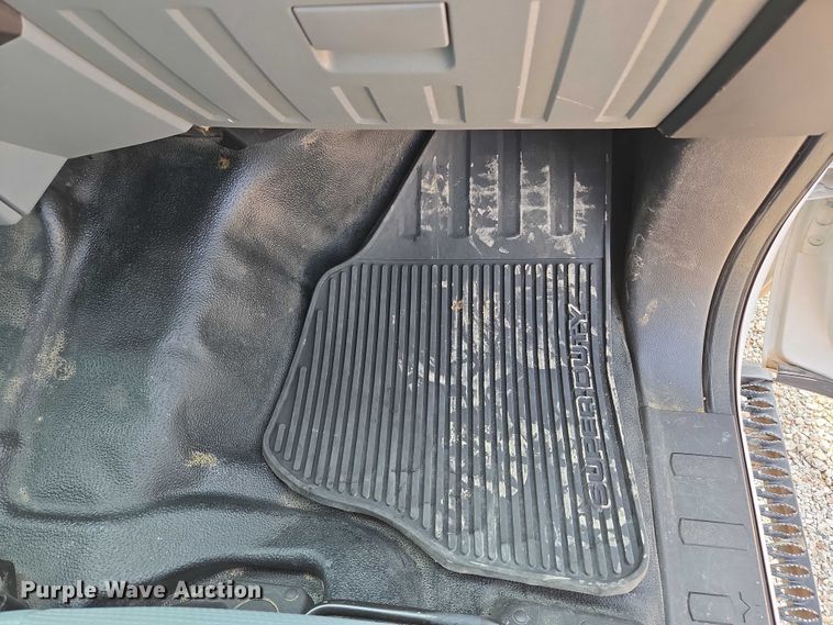 image for item EF1925 2016 Ford F450 Crew Cab flatbed truck