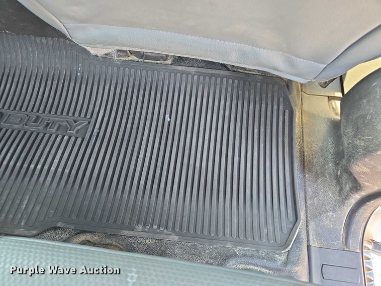 image for item EF1925 2016 Ford F450 Crew Cab flatbed truck