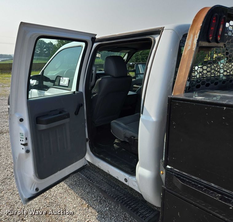 image for item EF1925 2016 Ford F450 Crew Cab flatbed truck