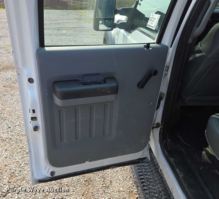 image for item EF1925 2016 Ford F450 Crew Cab flatbed truck