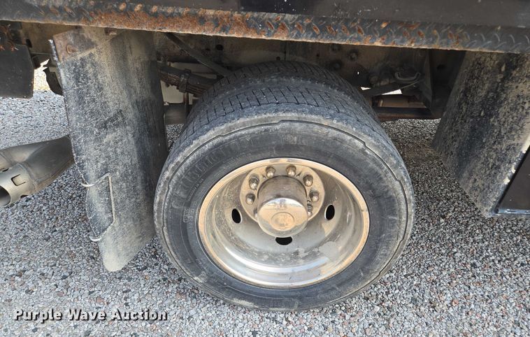 image for item EF1925 2016 Ford F450 Crew Cab flatbed truck