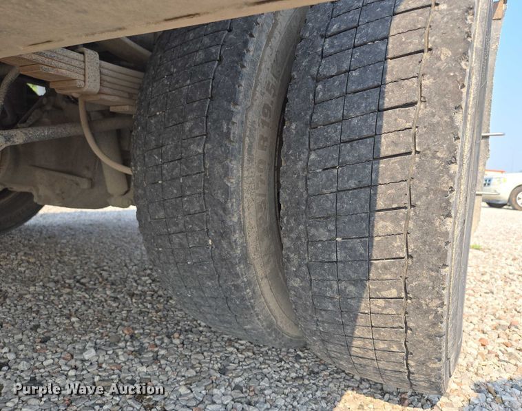 image for item EF1925 2016 Ford F450 Crew Cab flatbed truck