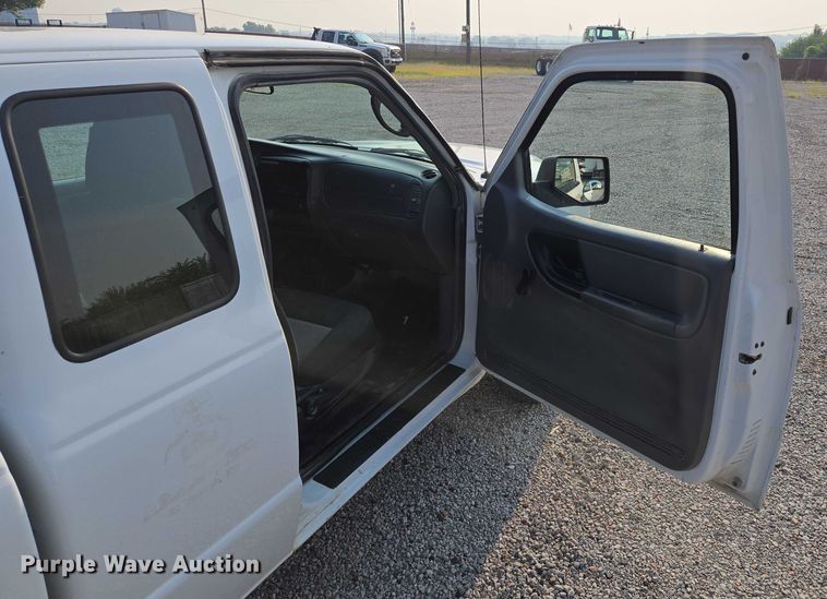 image for item EF1926 2010 Ford Ranger SuperCab pickup truck