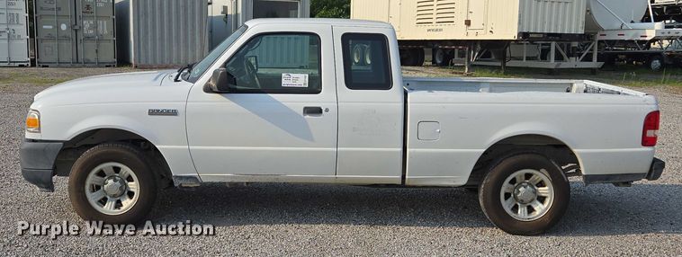 image for item EF1927 2011 Ford  Ranger SuperCab pickup truck