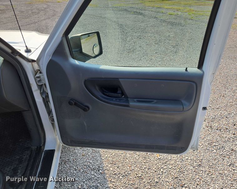 image for item EF1927 2011 Ford  Ranger SuperCab pickup truck