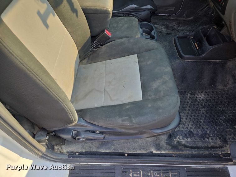 image for item EF1927 2011 Ford  Ranger SuperCab pickup truck