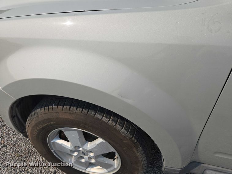 image for item EF1931 2009 Ford Escape SUV