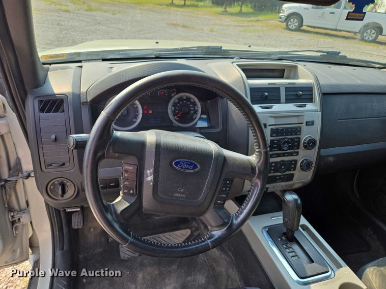 image for item EF1931 2009 Ford Escape SUV