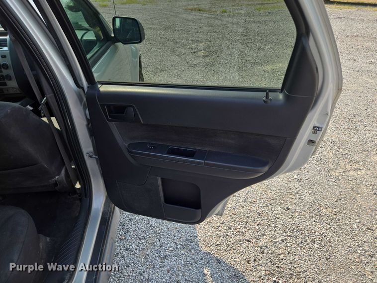 image for item EF1931 2009 Ford Escape SUV