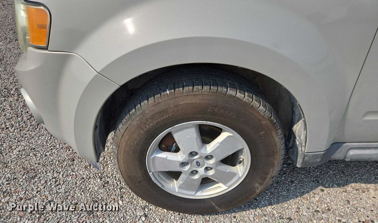 image for item EF1931 2009 Ford Escape SUV
