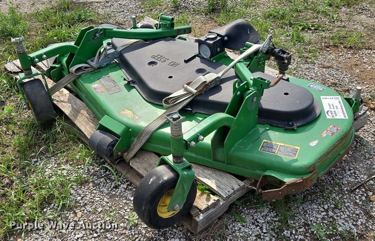 image for item EF1969 John Deere 7 Iron Pro 72 mower deck