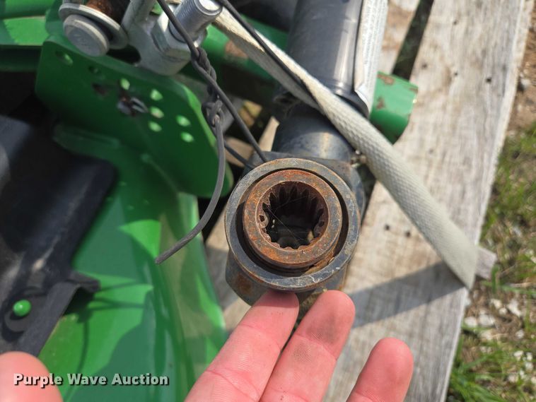 image for item EF1969 John Deere 7 Iron Pro 72 mower deck