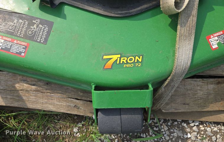 image for item EF1969 John Deere 7 Iron Pro 72 mower deck