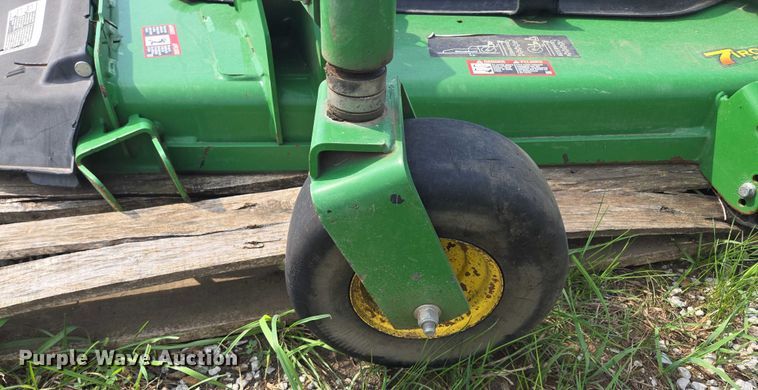 image for item EF1969 John Deere 7 Iron Pro 72 mower deck