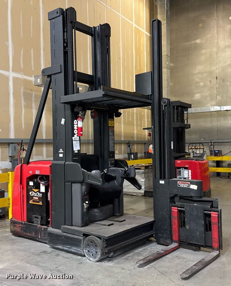 image for item EF1989 2007 Raymond SA-CSR30T order picker