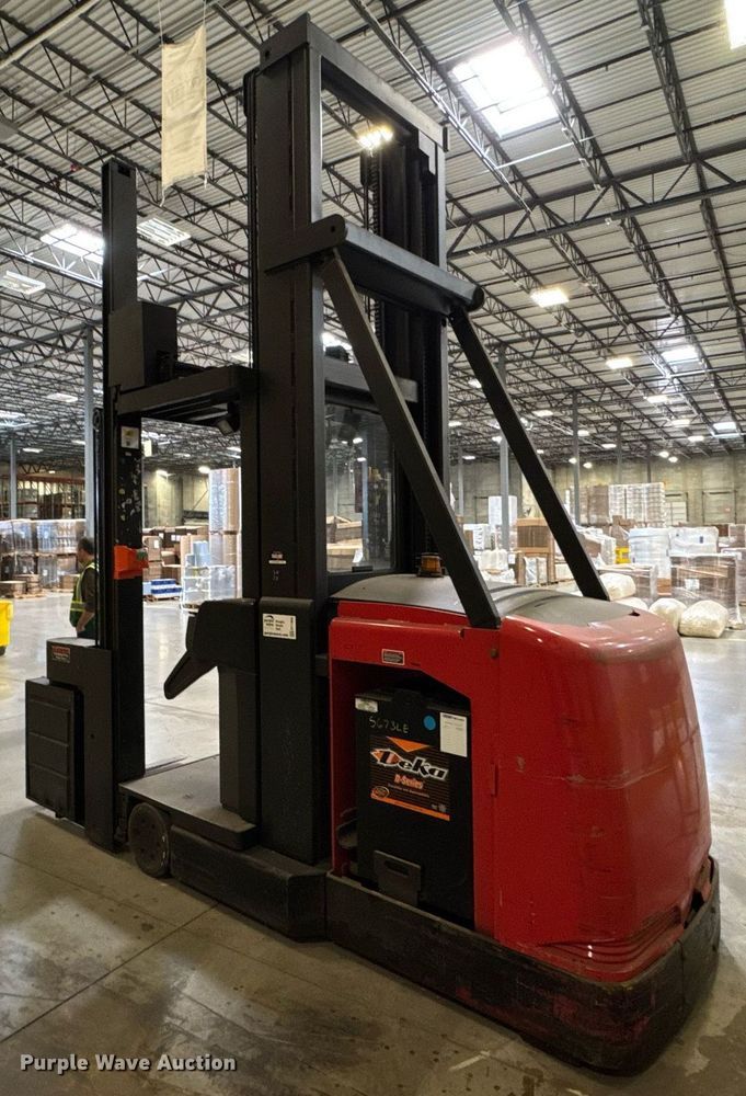 image for item EF1989 2007 Raymond SA-CSR30T order picker