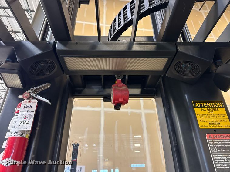 image for item EF1989 2007 Raymond SA-CSR30T order picker