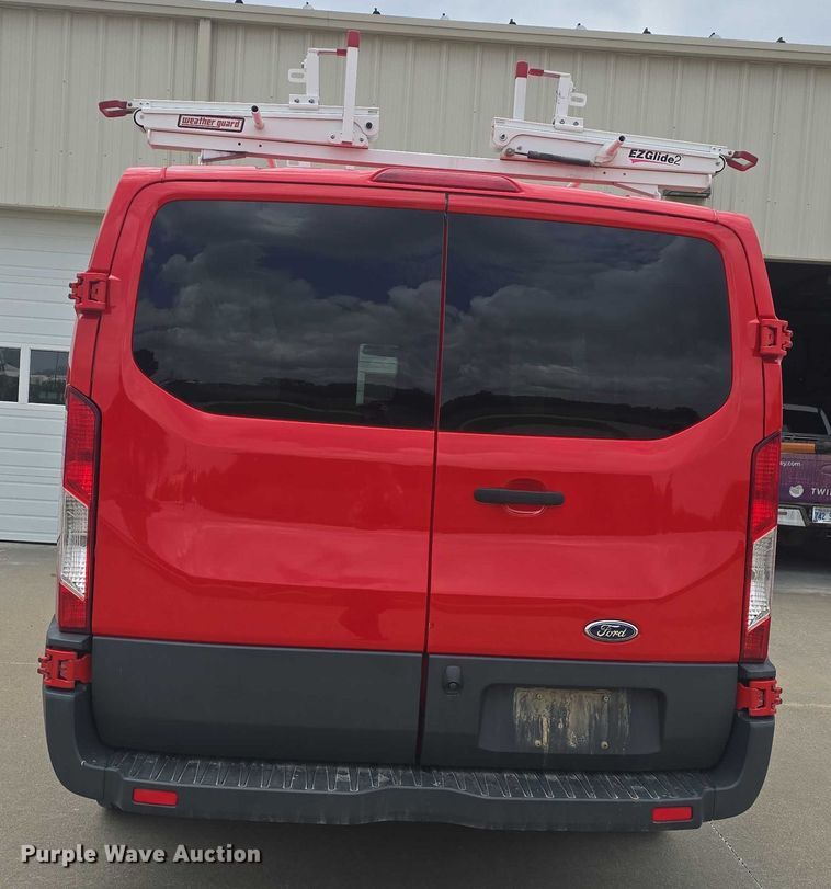 image for item EF3513 2017 Ford Transit 150 van