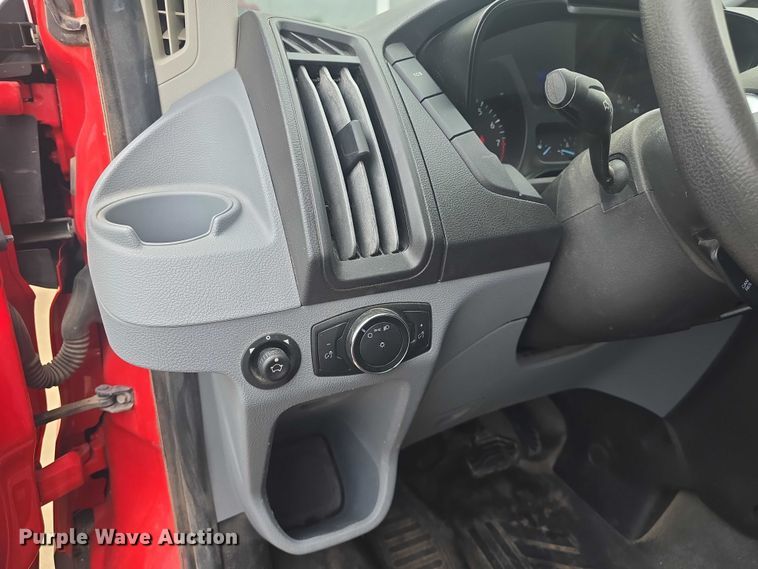 image for item EF3513 2017 Ford Transit 150 van