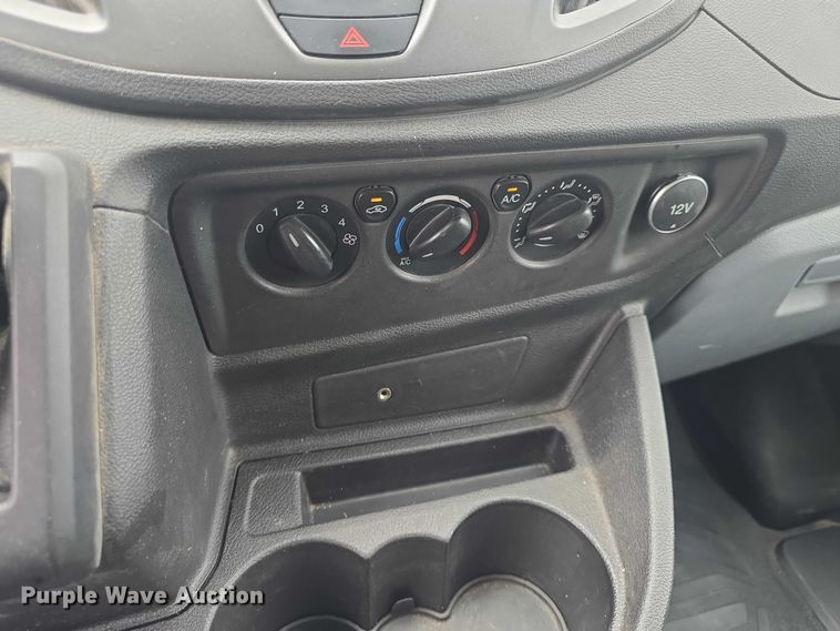 image for item EF3513 2017 Ford Transit 150 van