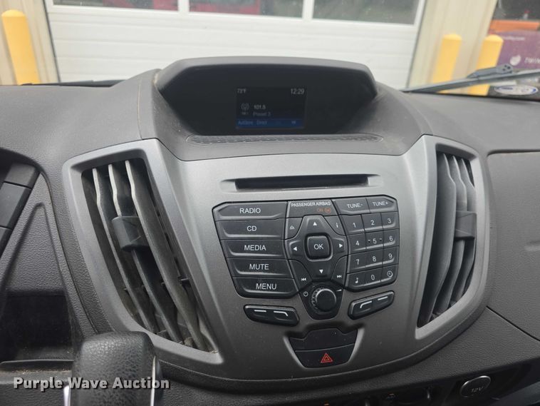 image for item EF3513 2017 Ford Transit 150 van